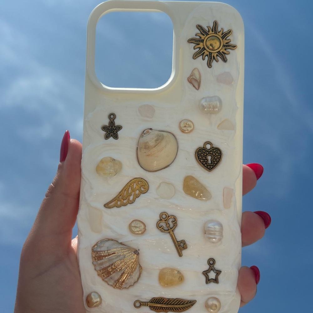 Custom shell phone cases for any iPhone. Perfect for summer, super trendy